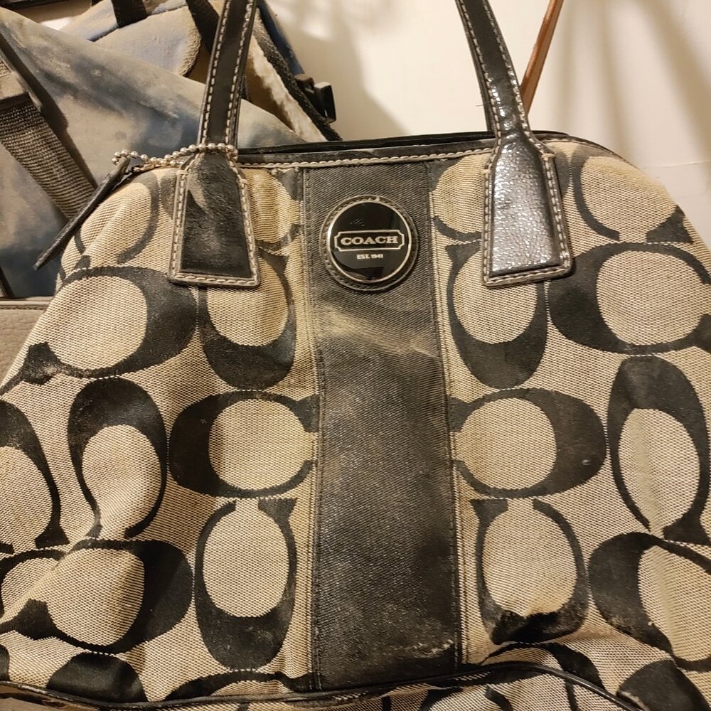 Coach purse and matching wallet